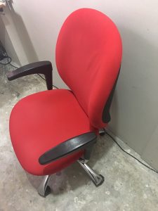 Bürosit ikinci el kırmızı renk döner ofis koltuğu