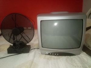 Tüplü televizyon beko 72 ekran flat görüntü kalitesi yüksek 20 Temiz 37 ekran tüplü televizyonm vestel marka sorunsuz