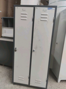 Fileli döner sandalye ikinci el ofis sandalyesi 6 çift kapılı metal soyunma dolabı