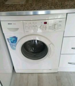 Bosch 8 kilo 1000 devir temiz çamaşır makinesi 1 6 kilo bosch çamaşır makinesi FİYATI: 700 TL