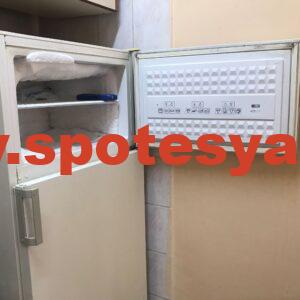 Spot buzdolabı çok az kullanılmış ikinci el buzdolabı 18 Ucuz iki kapılı derin donduruculu buzdolabı (nofrost değildir)